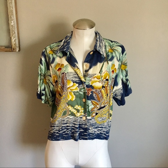 Spa Tops - NWT SPA Polynesian Camp Shirt w/ Shells and Beads